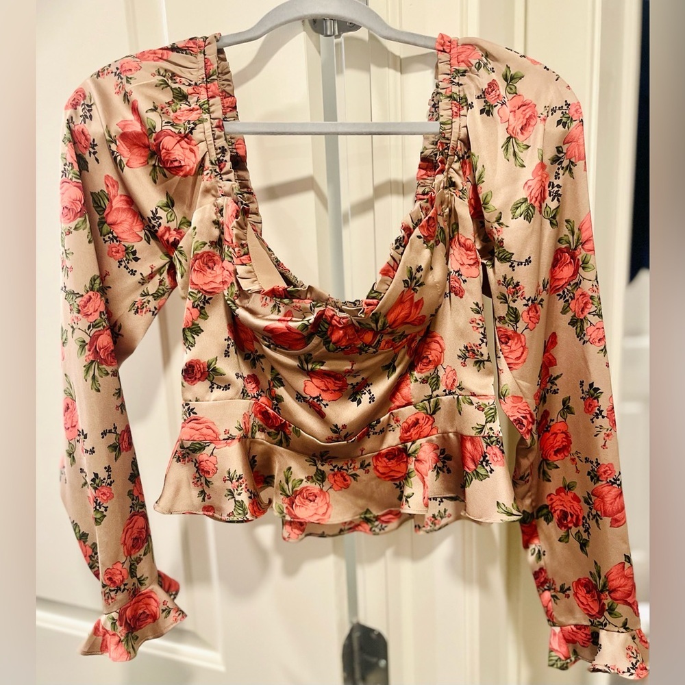 New! ASTR LONG SLEEVE SWEETHEART CINCH BUST FLORAL TOP, Size Medium - Picture 5 of 8